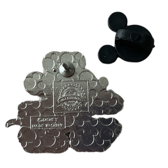 Disney Trading Pin Parks All American Red White and Blue Mickey 2018 - Picture 2 of 2